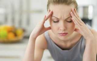 Как болит голова перед месячными причины