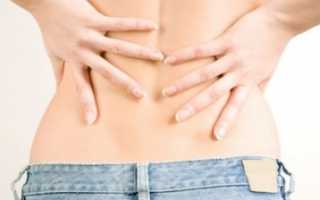 Болит внизу спины у девушек