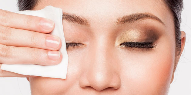 убрать косметику с глаз