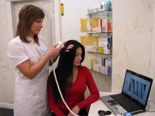 Болит затылок и волосы на голове