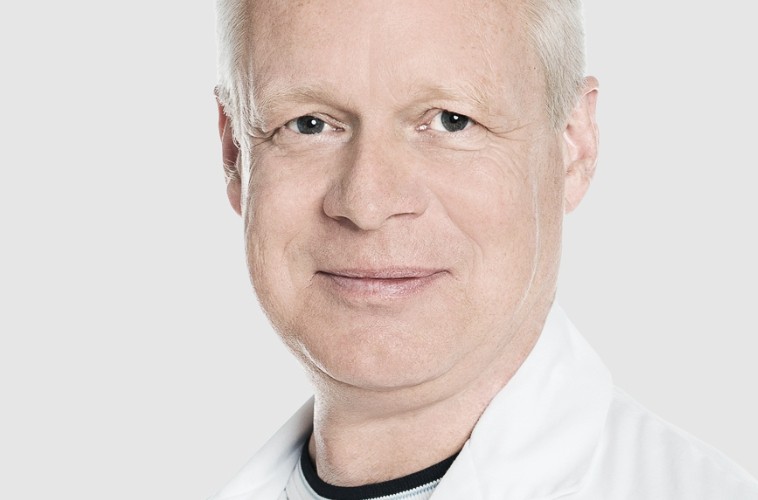 болит спина в области ночью