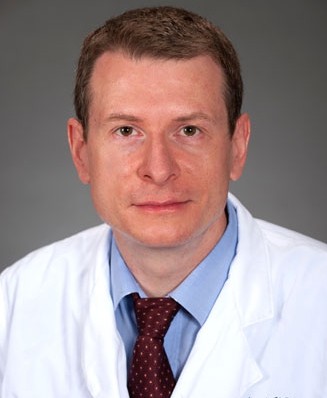 При движении болит спина снизу