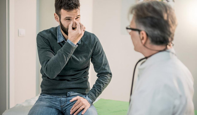 Сопли с кровью и болит голова