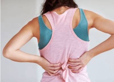 болит спина в области ночью